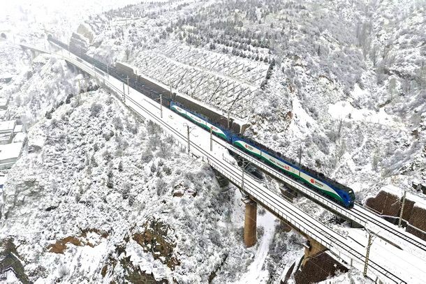 国产成人精品一区二区三区