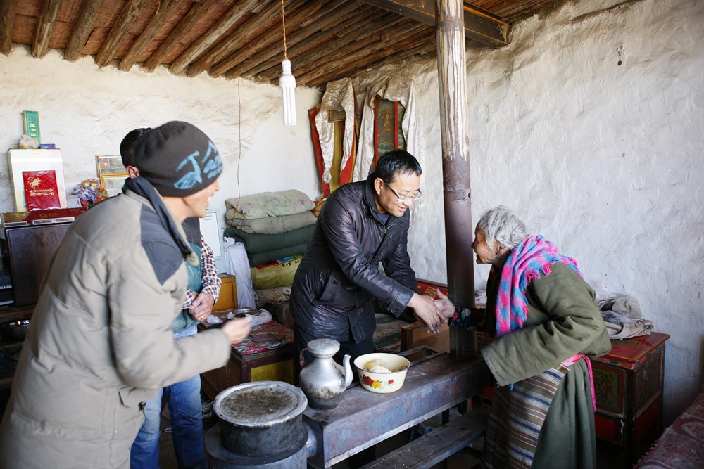 国产成人精品一区二区三区